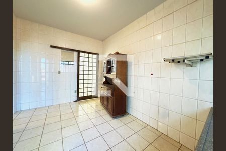Cozinha de casa para alugar com 2 quartos, 70m² em Jardim do Sol, Campinas