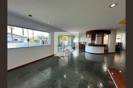 Sala de casa de condomínio para alugar com 4 quartos, 520m² em Jardim Paulista, Barueri