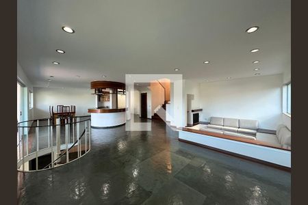 Sala de casa de condomínio para alugar com 4 quartos, 520m² em Jardim Paulista, Barueri