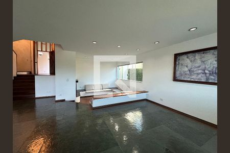 Sala de casa de condomínio para alugar com 4 quartos, 520m² em Jardim Paulista, Barueri