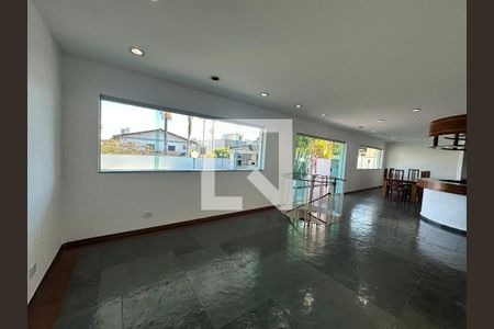 Sala de casa de condomínio para alugar com 4 quartos, 520m² em Jardim Paulista, Barueri