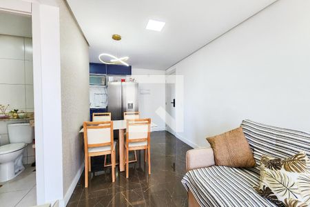 Sala  de apartamento para alugar com 2 quartos, 54m² em Santo Cristo, Rio de Janeiro
