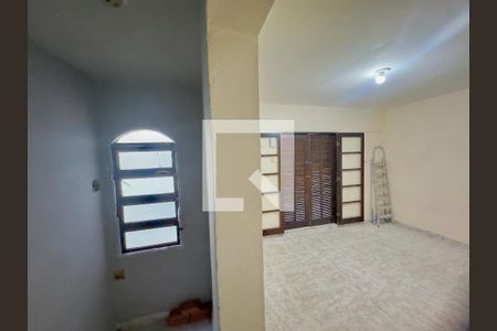 Closet quarto 1 de casa à venda com 2 quartos, 145m² em Vila Augusta, Guarulhos