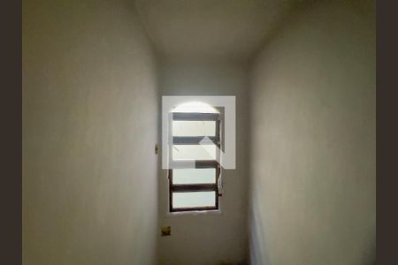 Closet quarto 1 de casa à venda com 2 quartos, 145m² em Vila Augusta, Guarulhos
