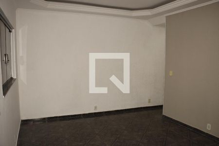 Casa para alugar com 2 quartos, 200m² em Jardim Guairaca, São Paulo