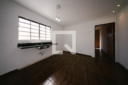 Casa para alugar com 1 quarto, 50m² em Vila Rio Branco, São Paulo