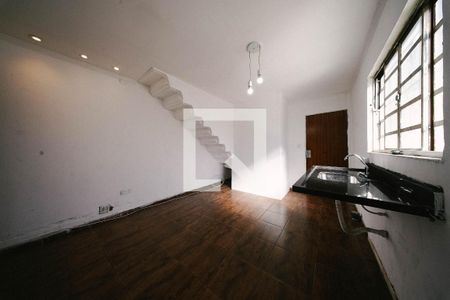 Casa para alugar com 1 quarto, 50m² em Vila Rio Branco, São Paulo