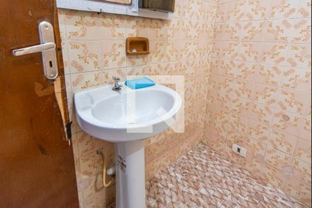 Banheiro  de casa para alugar com 1 quarto, 80m² em Parque Capuava, Santo André