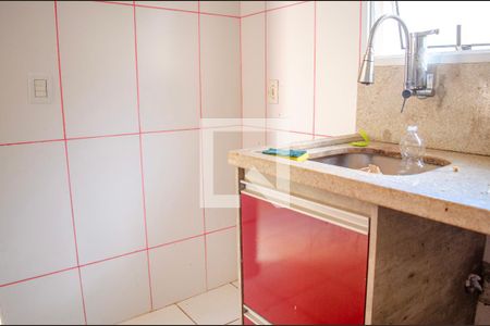 Cozinha de casa de condomínio à venda com 3 quartos, 69m² em Residencial Brisas do Cerrado, Goiânia