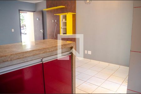 Cozinha de casa de condomínio à venda com 3 quartos, 69m² em Residencial Brisas do Cerrado, Goiânia