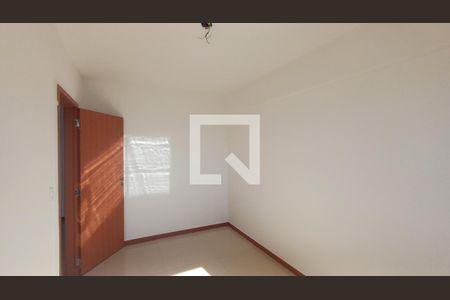 Quarto 1 de apartamento para alugar com 2 quartos, 50m² em Novo Horizonte, Nilópolis