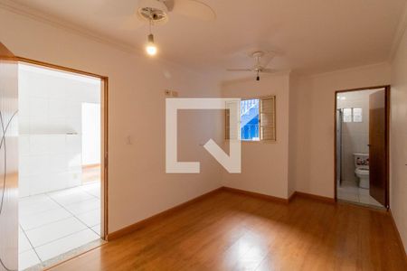 Suíte  de casa para alugar com 3 quartos, 150m² em Vila Galvão, Guarulhos