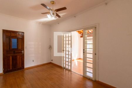 Sala 2 de casa para alugar com 3 quartos, 150m² em Vila Galvão, Guarulhos
