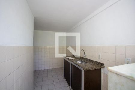 Cozinha de apartamento para alugar com 2 quartos, 68m² em Mutondo, São Gonçalo