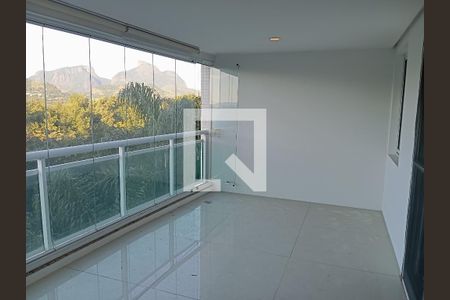 varanda de casa à venda com 3 quartos, 158m² em Barra da Tijuca, Rio de Janeiro