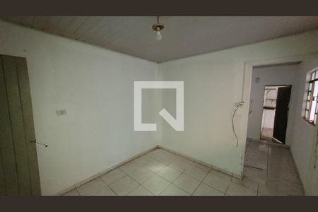 Sala 1 de casa à venda com 5 quartos, 250m² em Parque São Lucas, São Paulo