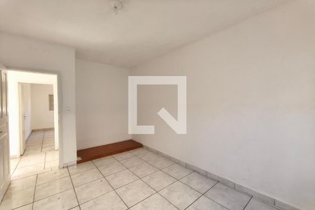 Quarto 1 de casa para alugar com 2 quartos, 120m² em Jardim Ipaussurama, Campinas