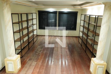 Sala 1 de casa à venda com 3 quartos, 400m² em Vila Nova Manchester, São Paulo