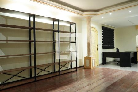 Sala 1 de casa à venda com 3 quartos, 400m² em Vila Nova Manchester, São Paulo
