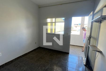 Casa para alugar com 2 quartos, 75m² em São Bento, Duque de Caxias