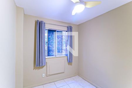 Quarto 2 de apartamento para alugar com 2 quartos, 50m² em Tomás Coelho, Rio de Janeiro