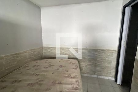 Quarto de casa para alugar com 2 quartos, 50m² em São Bento, Duque de Caxias
