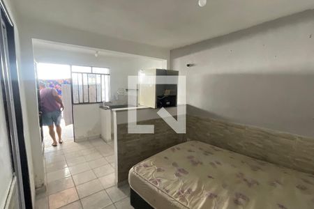 Quarto de casa para alugar com 2 quartos, 50m² em São Bento, Duque de Caxias