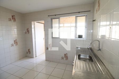 Cozinha de apartamento para alugar com 3 quartos, 80m² em Jardim Ismenia, São José dos Campos