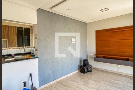 Casa para alugar com 2 quartos, 90m² em Vila Ré, São Paulo