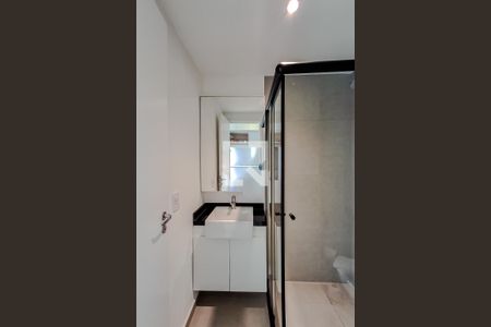 Banheiro de kitnet/studio para alugar com 1 quarto, 29m² em Paraíso, São Paulo