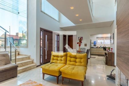 Sala de casa para alugar com 3 quartos, 300m² em Parque da Matriz, Cachoeirinha