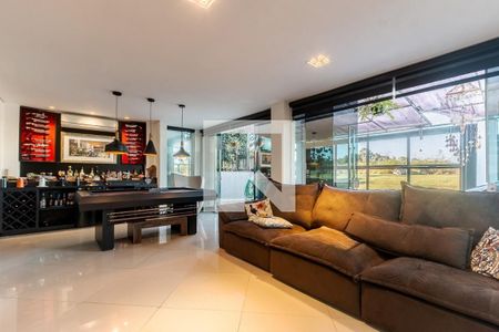 Sala de casa para alugar com 3 quartos, 300m² em Parque da Matriz, Cachoeirinha