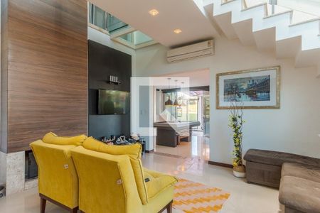 Sala de casa para alugar com 3 quartos, 300m² em Parque da Matriz, Cachoeirinha