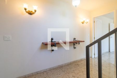 Hall da Escada de casa para alugar com 5 quartos, 363m² em Planalto Paulista, São Paulo