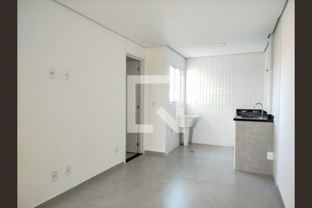 Studio - Sala e cozinha de kitnet/studio para alugar com 1 quarto, 29m² em Vila Invernada, São Paulo