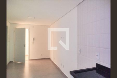 Studio - sala e cozinha de kitnet/studio para alugar com 1 quarto, 33m² em Vila Invernada, São Paulo