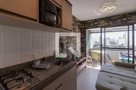 Sala e Cozinha de kitnet/studio para alugar com 1 quarto, 32m² em Moema, São Paulo