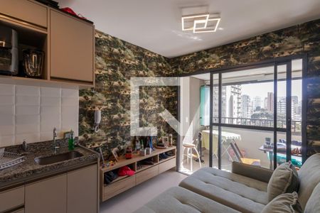 Sala e Cozinha de kitnet/studio para alugar com 1 quarto, 32m² em Moema, São Paulo