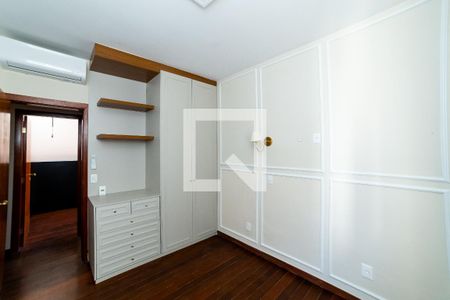 Quarto 1 de apartamento para alugar com 3 quartos, 105m² em Lourdes, Belo Horizonte