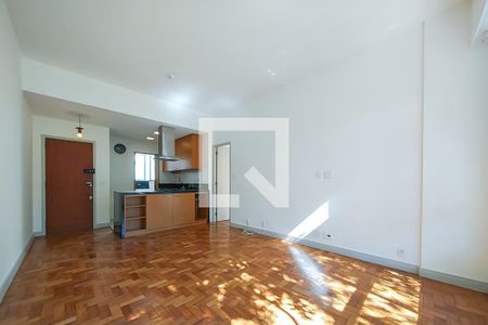 Sala de apartamento à venda com 2 quartos, 80m² em Cosme Velho, Rio de Janeiro