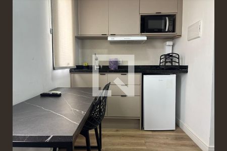 Cozinha - Armários de kitnet/studio à venda com 1 quarto, 17m² em Rebouças, Curitiba
