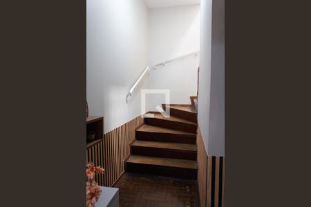 Escadas de casa à venda com 3 quartos, 176m² em Brooklin, São Paulo