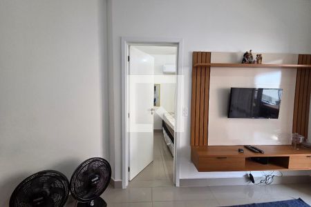 Sala de apartamento para alugar com 1 quarto, 59m² em Guilhermina, Praia Grande