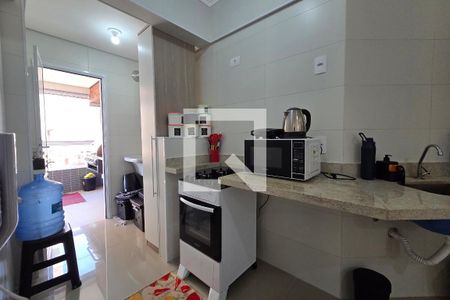 Cozinha de apartamento para alugar com 1 quarto, 59m² em Guilhermina, Praia Grande