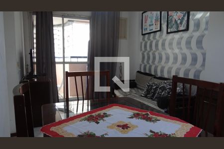Sala de apartamento para alugar com 2 quartos, 68m² em Barra da Tijuca, Rio de Janeiro