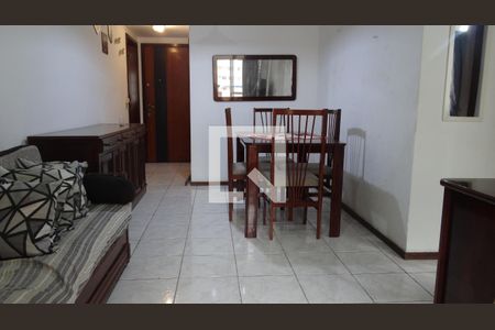 Sala de apartamento para alugar com 2 quartos, 68m² em Barra da Tijuca, Rio de Janeiro