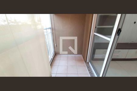 Apartamento para alugar com 2 quartos, 57m² em Santo Antônio, Osasco