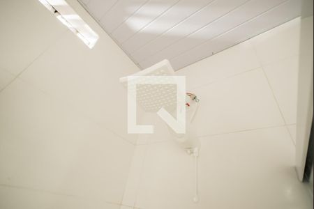 Banheiro de kitnet/studio para alugar com 1 quarto, 20m² em Planalto Paulista, São Paulo