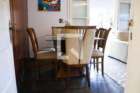 Sala de casa para alugar com 4 quartos, 479m² em Centro, Rio das Ostras