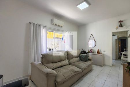 Sala de casa para alugar com 2 quartos, 75m² em Vila Caiçara, Praia Grande